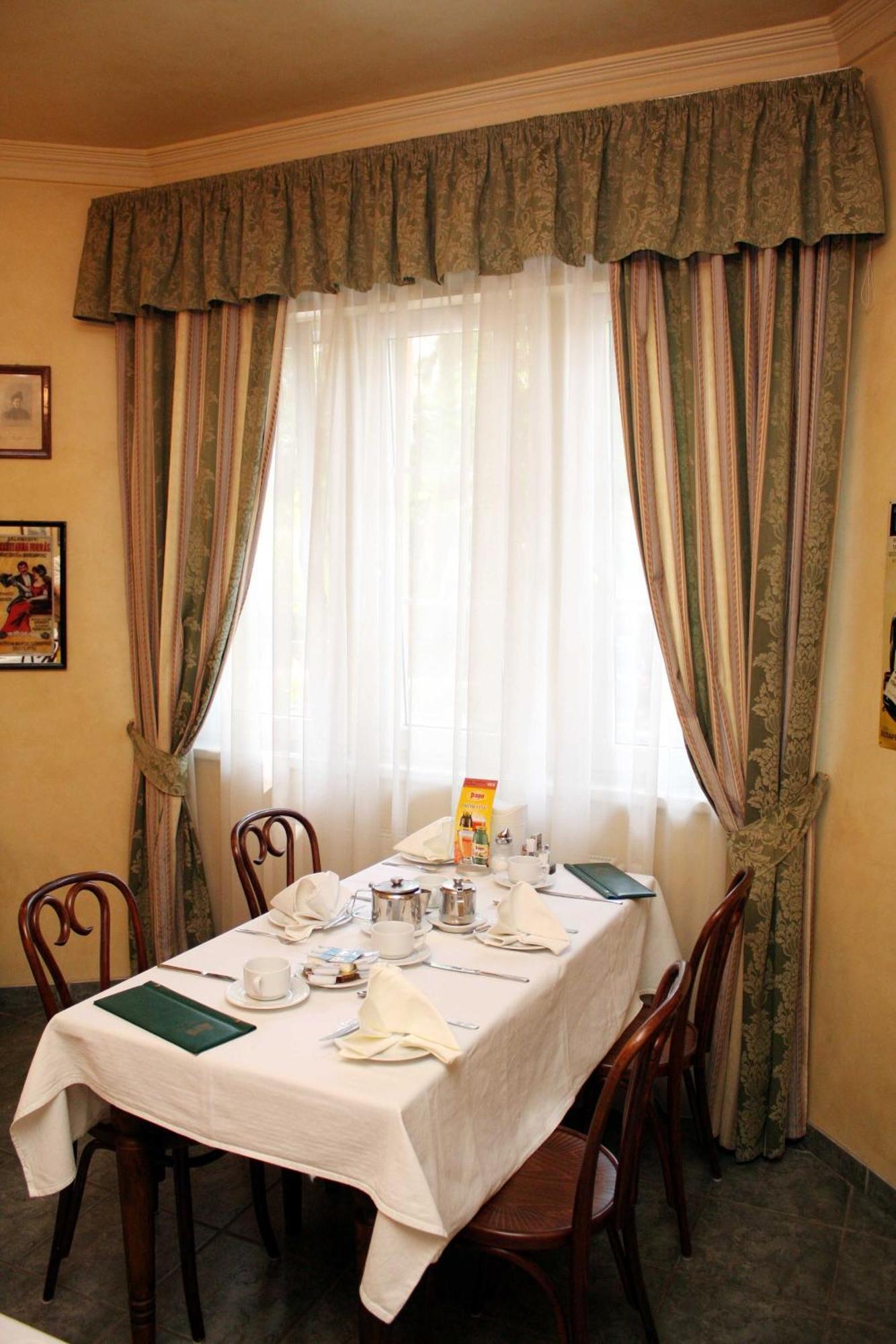 Lévay Villa Hotel Miskolc Extérieur photo