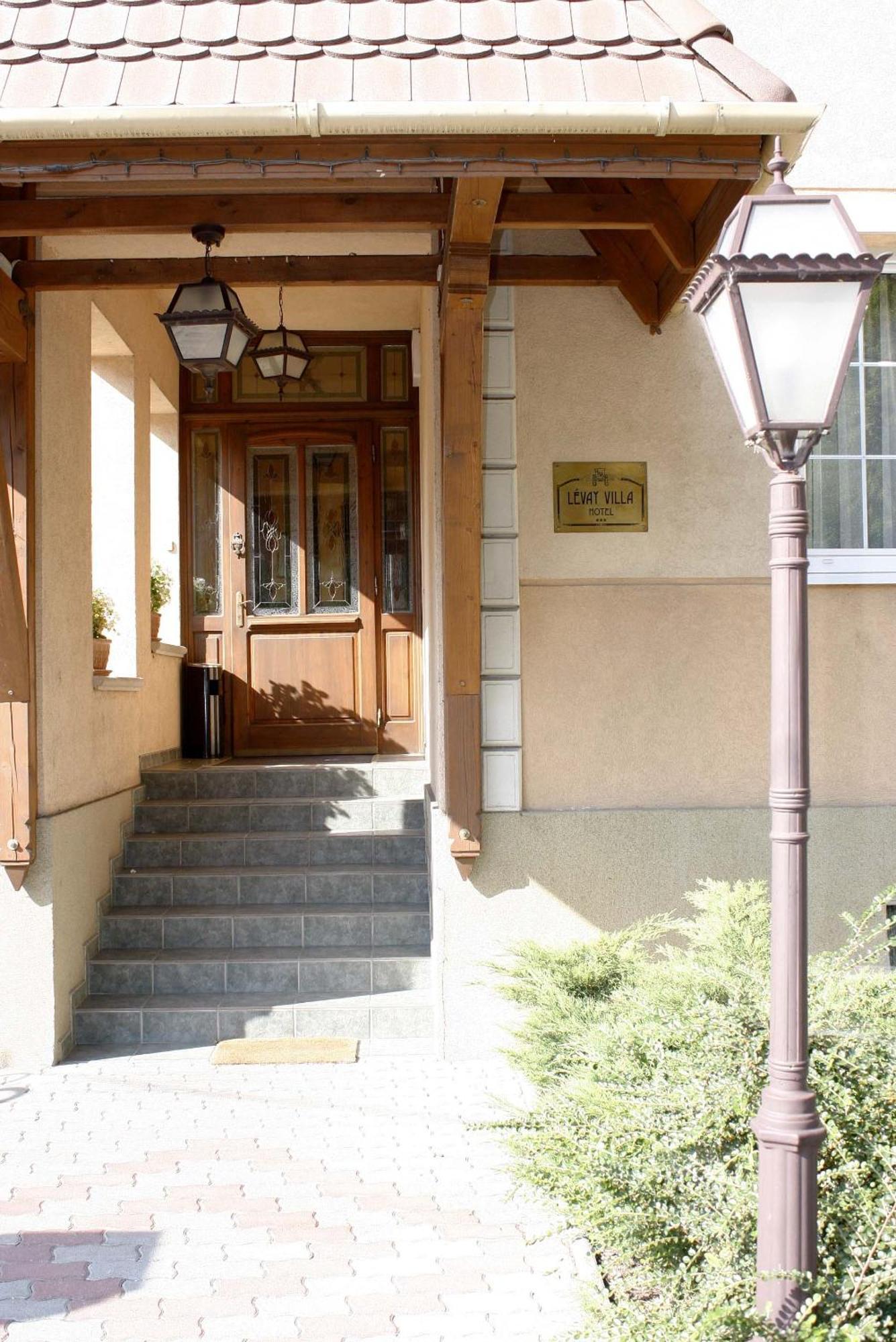 Lévay Villa Hotel Miskolc Extérieur photo