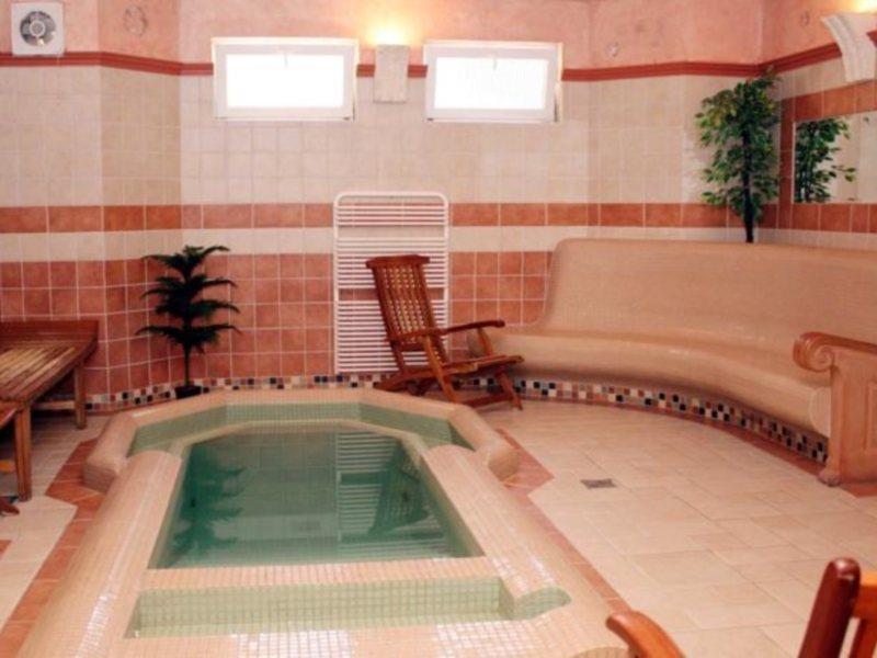 Lévay Villa Hotel Miskolc Extérieur photo